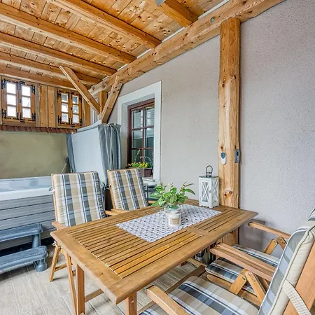 Ida Estate House - Happy Ivancna Gorica
