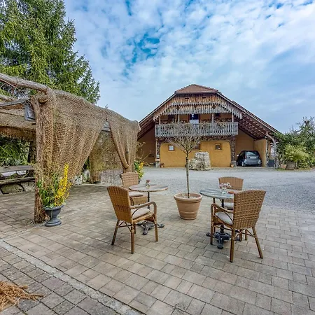 Appartamento Ida Estate House - Happy Ivancna Gorica